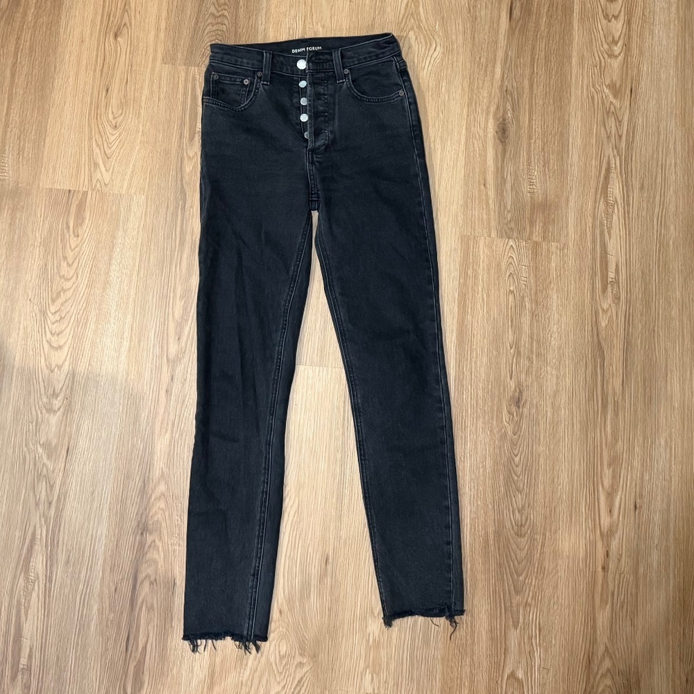 Denim Forum Yoko High Rise Slim Frayed Black jeans size 24